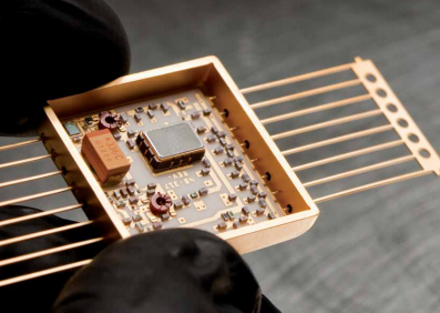 3000~3495.246MHz壓控SAW振蕩器